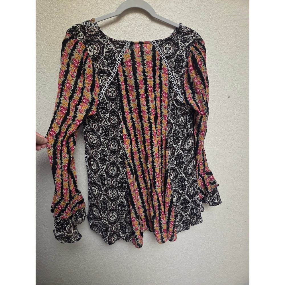 Free People Mixed Print Boho Blouse Bell‎ Sleeve V Neck Tunic Top XS - Picture 3 of 6